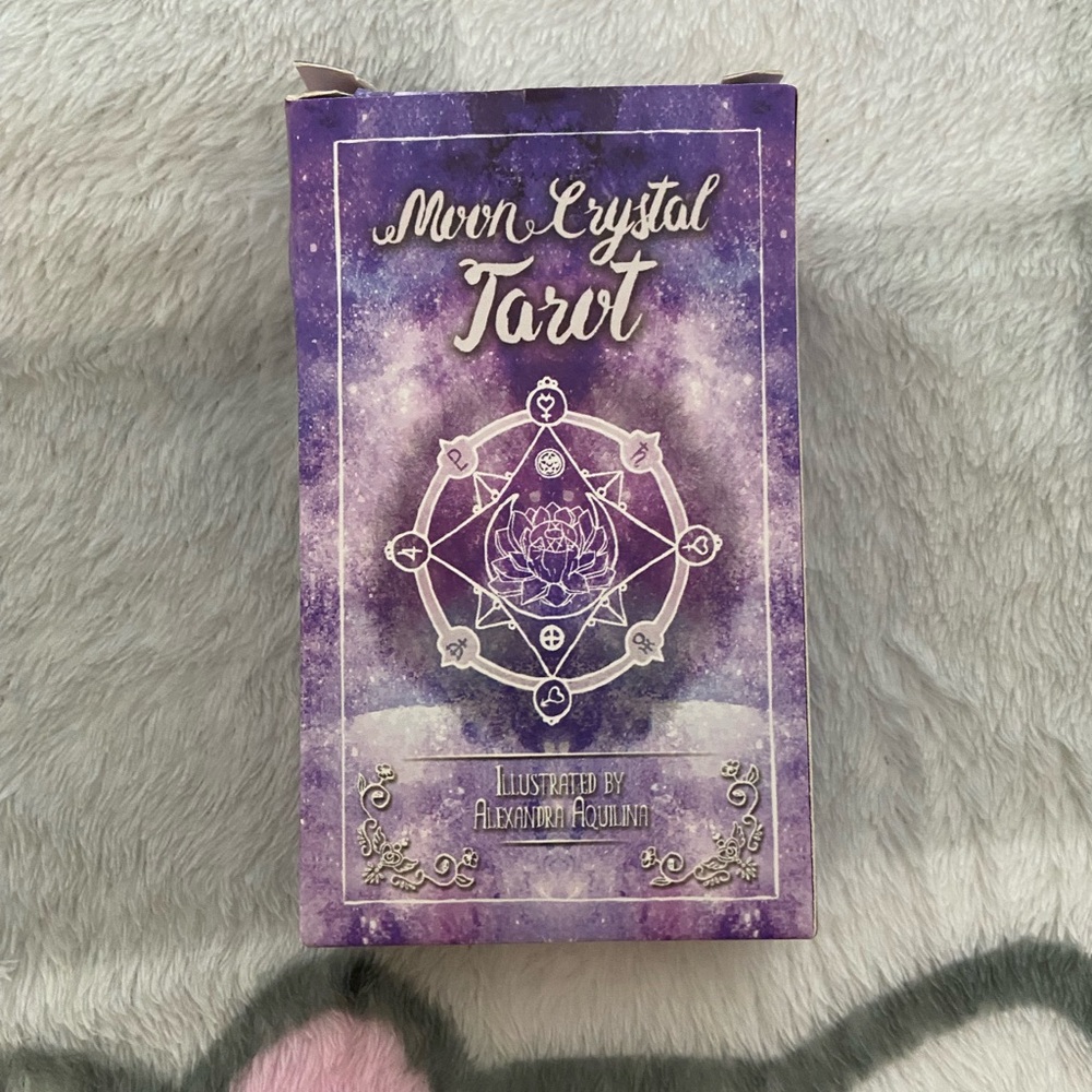 Moon Crystal Tarot Deck